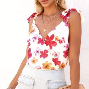 *New and never worn* Vici floral body suit